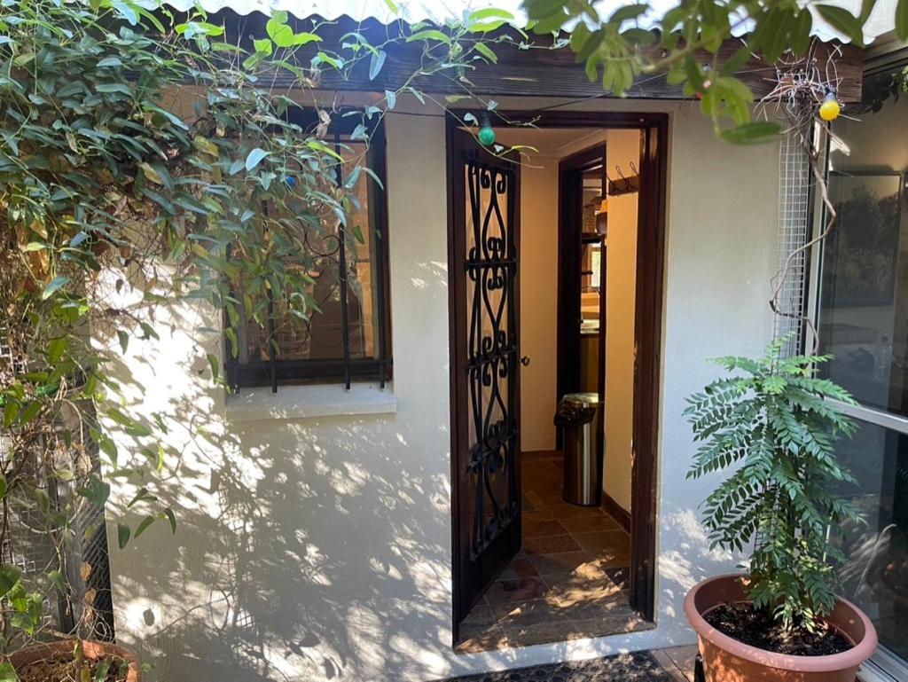 Alice's Granny Flat Apartment *